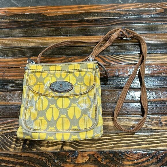 Fossil Key Per Ladybug Coated Canvas Crossbody Purse - Picture 1 of 14
